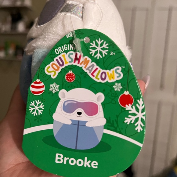 Squishmallow Brooke - Picture 2 of 3